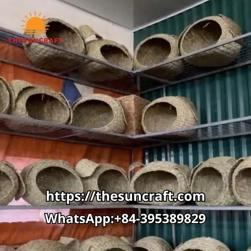 Pet house product manufacturing workshop