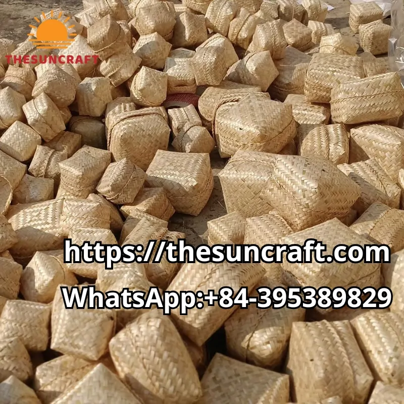 Producing-bamboo-gift-boxes-at-The-Suncraft-workshop