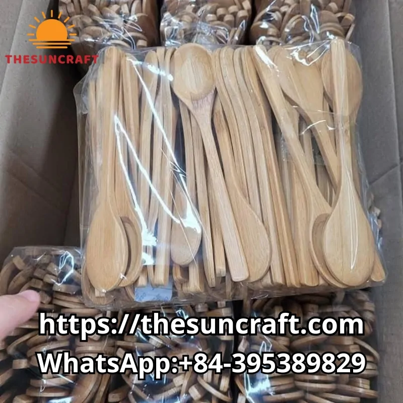 Wholesale Bamboo Salad Servers in thesuncraft
