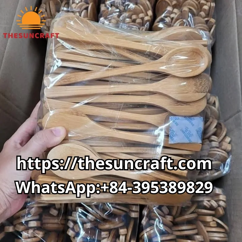 Wholesale Bamboo Salad Servers in thesuncraft